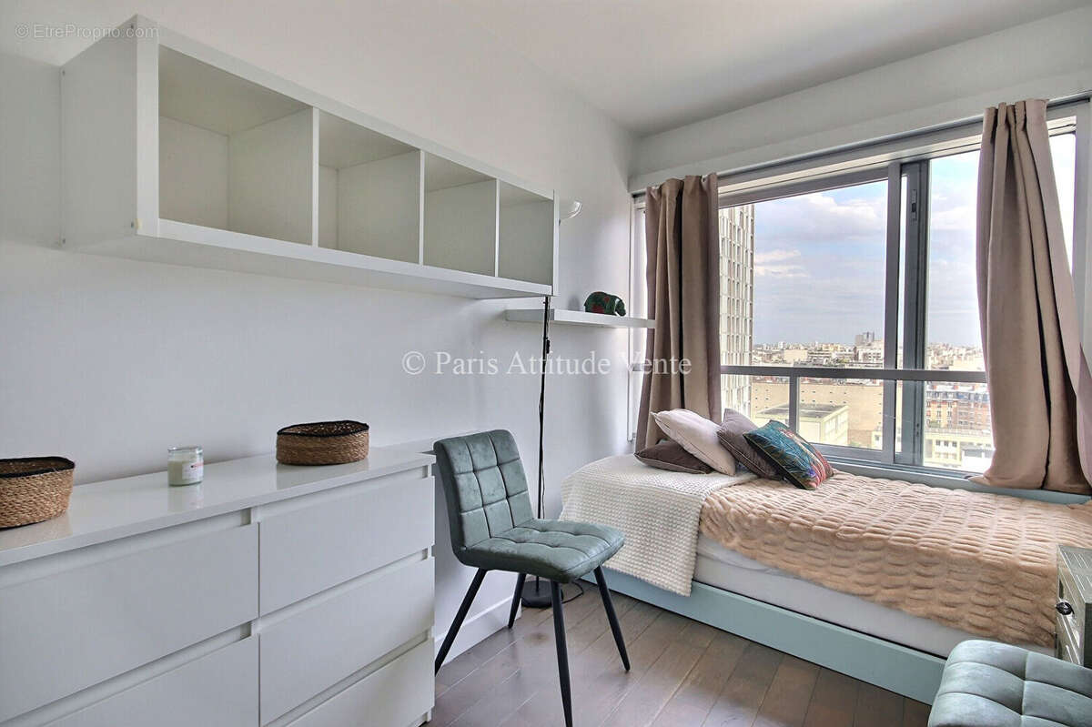 Appartement à PARIS-15E
