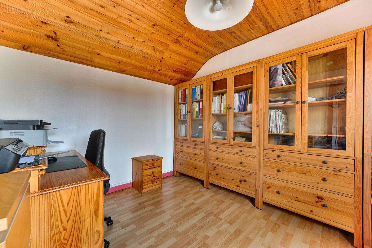 Maison à SAVIGNY-SUR-ORGE