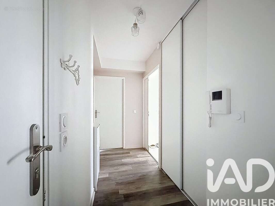 Photo 3 - Appartement à SAINT-PIERRE-DU-PERRAY