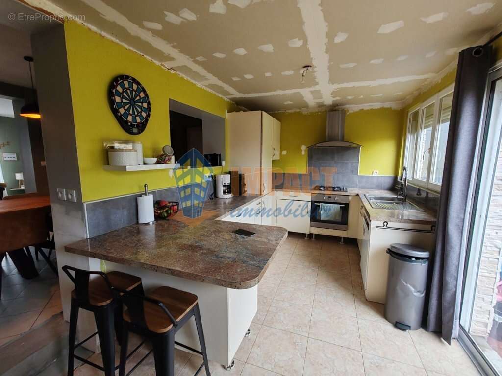 Maison à EMMERIN