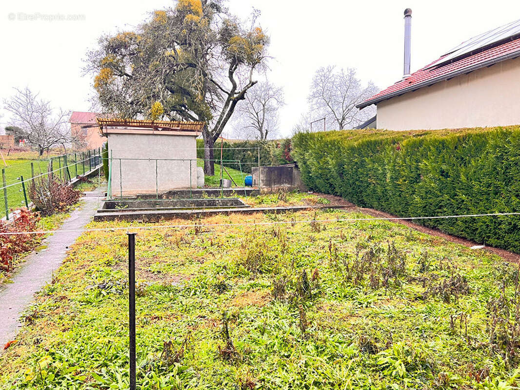 Maison à DAMELEVIERES