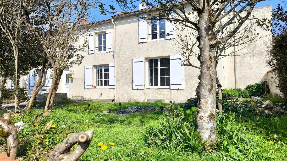 Photo 1 - Maison à VERGNE