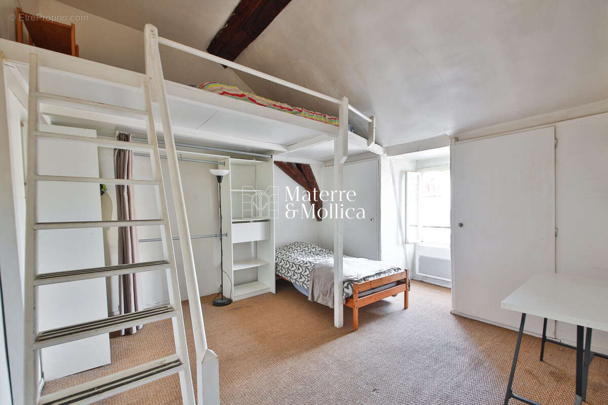 Appartement à PARIS-6E
