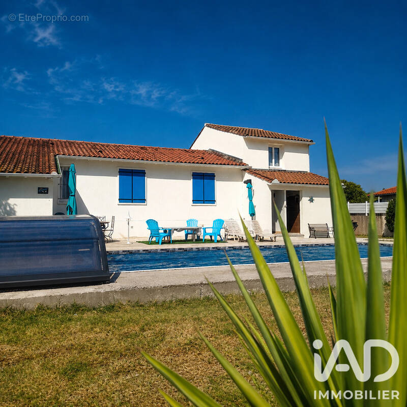 Maison 144 m² à Roujan  - photo 1