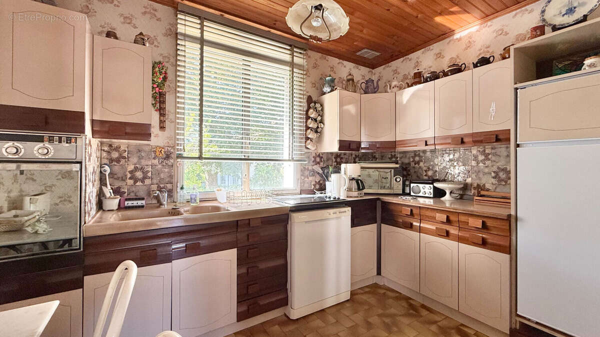 Maison à SAINTE-GENEVIEVE-DES-BOIS