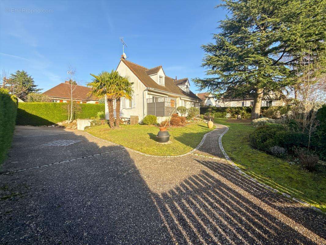 Maison à OLIVET
