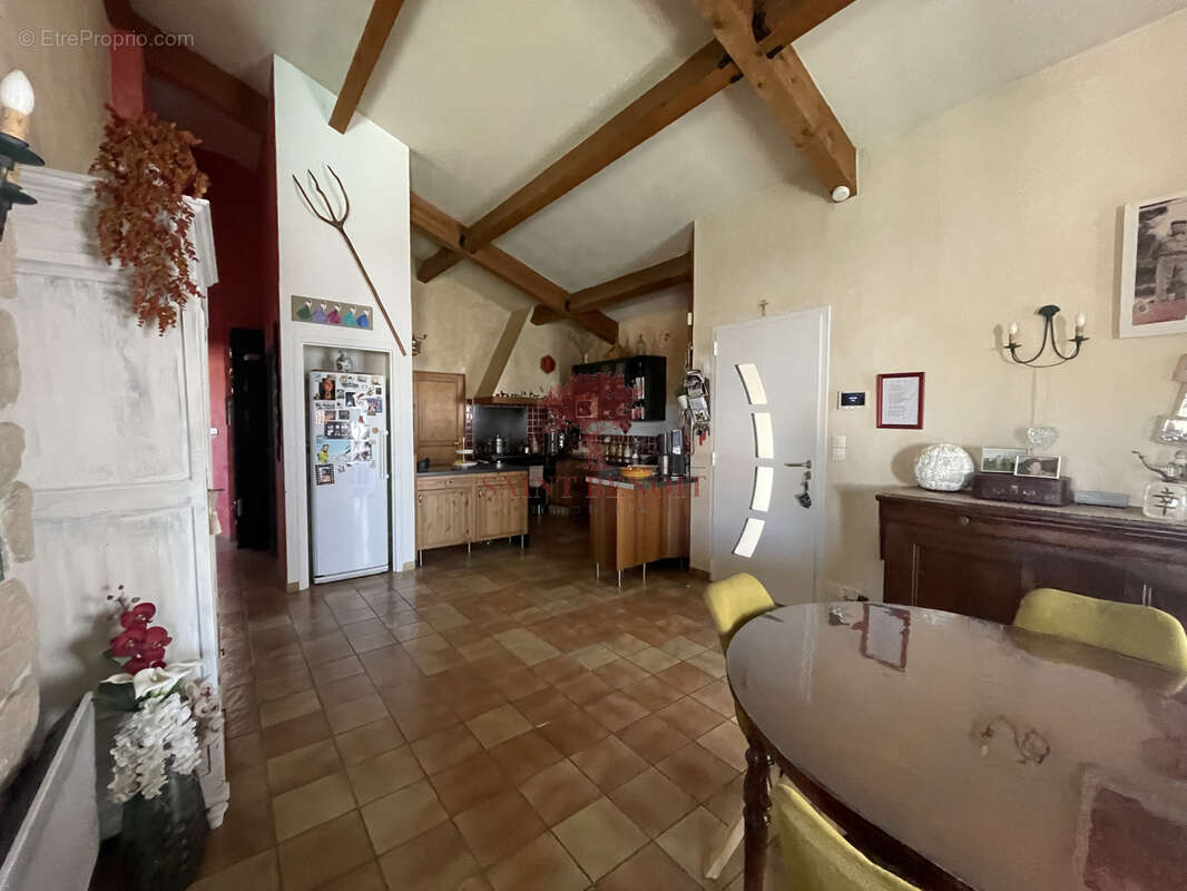 Gigean - villa t4 de plain pied avec piscine + appartement independant - photo 8