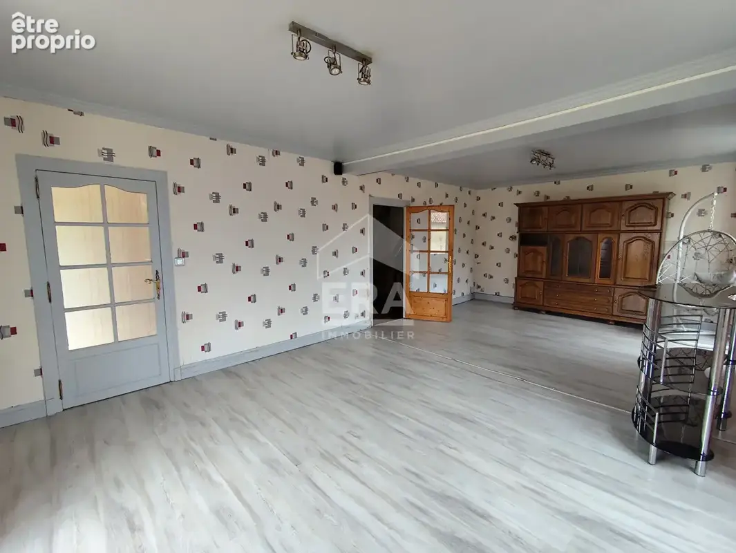 Maison 7 pièces 127 m² à vendre à Champagne-Mouton (16350) - photo 3