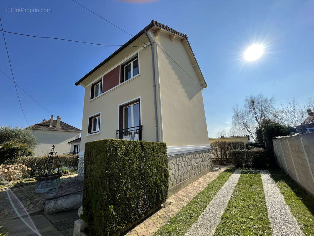 Maison à OSNY