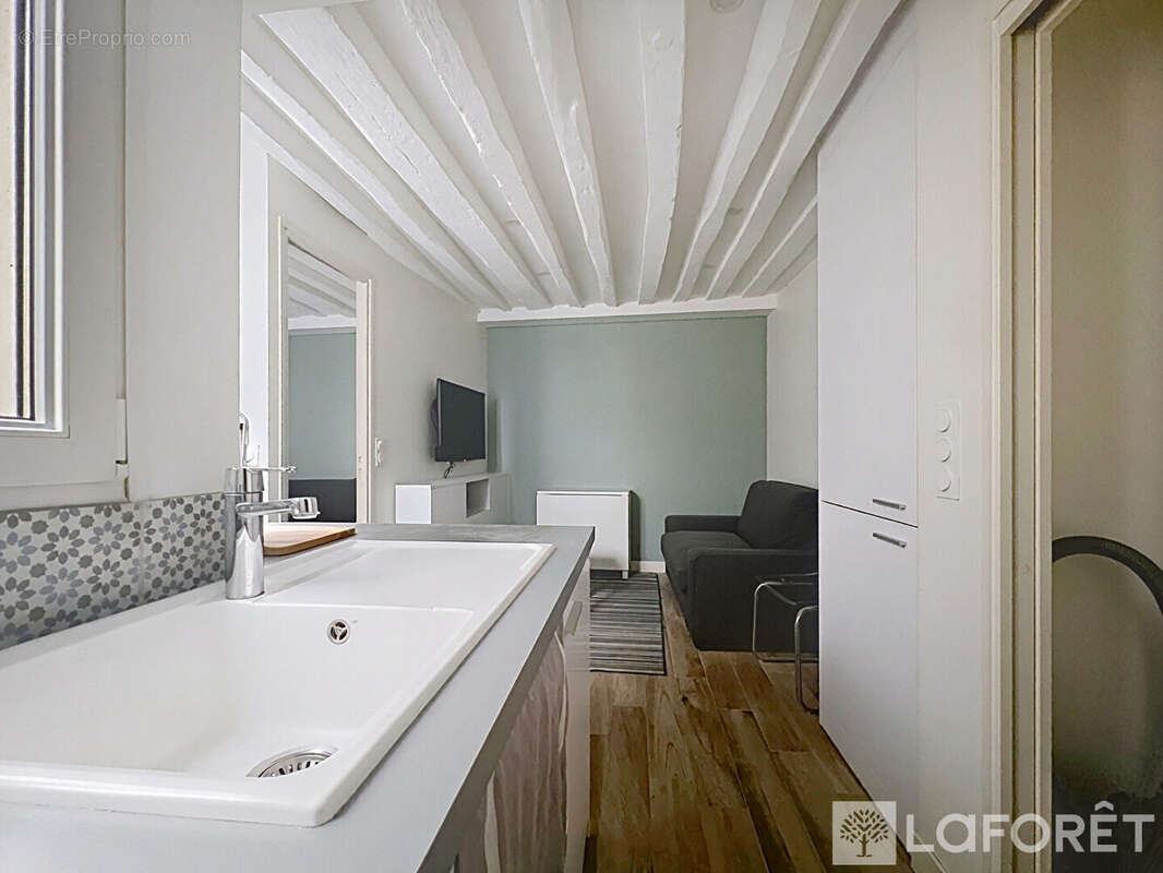 Appartement à PARIS-2E