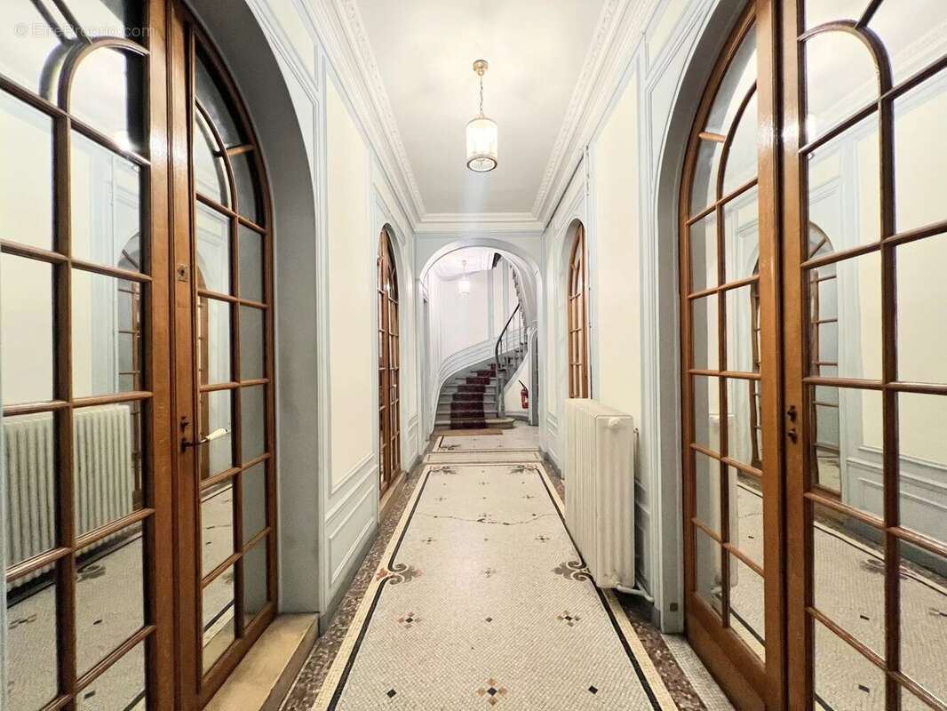 Appartement à PARIS-9E