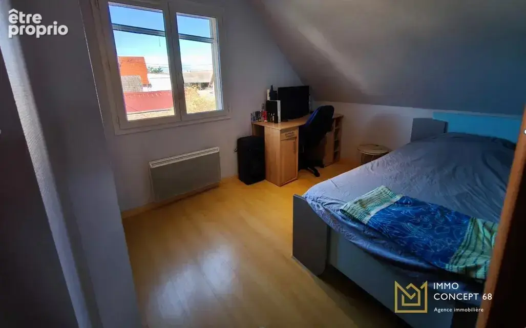 Maison - 141 m² - 4 chambres - Terrasse - photo 10