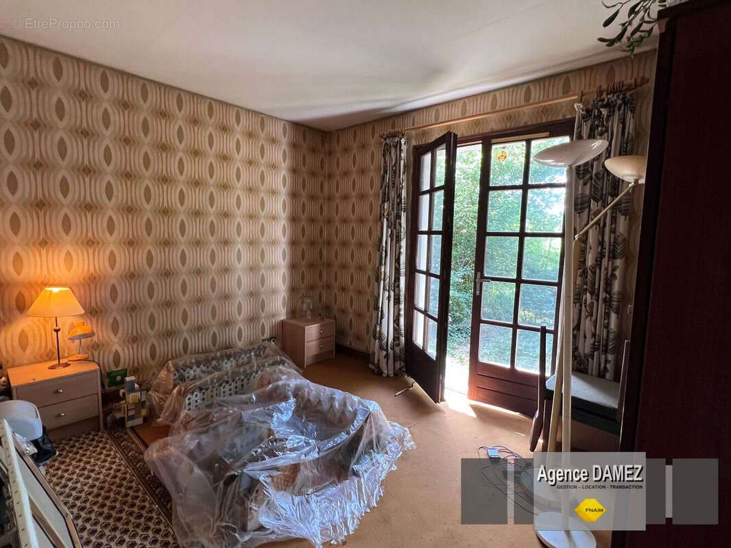 3 KM Dourdan, SAINTE-MESME, maison traditionnelle sur sous-sol, 7 pièces 175 m² - photo 7