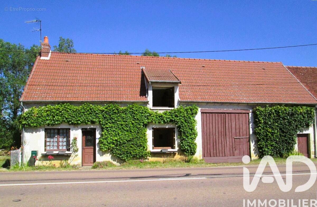 Photo 1 - Maison à VARENNES-LES-NARCY