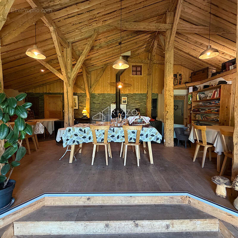 Maison à LA PESSE