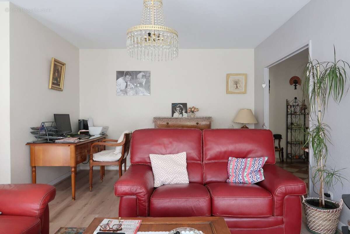 Appartement à SAINT-ETIENNE