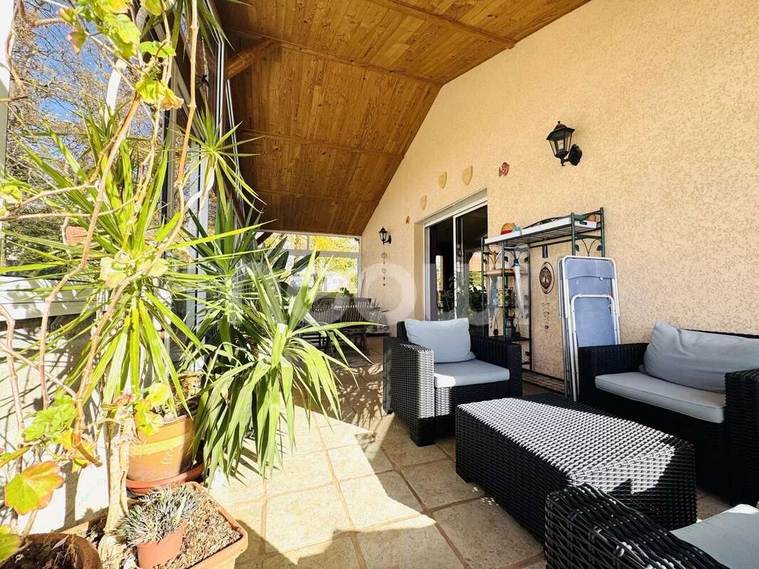 Maison à COMBRONDE