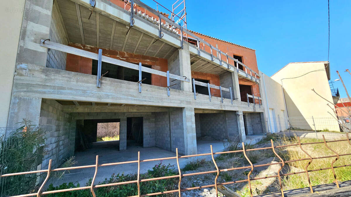Immeuble Frontignan 9 pièce(s) 500 m2 - photo 4