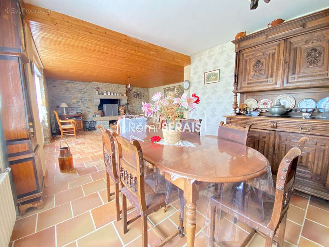 Maison à RANES