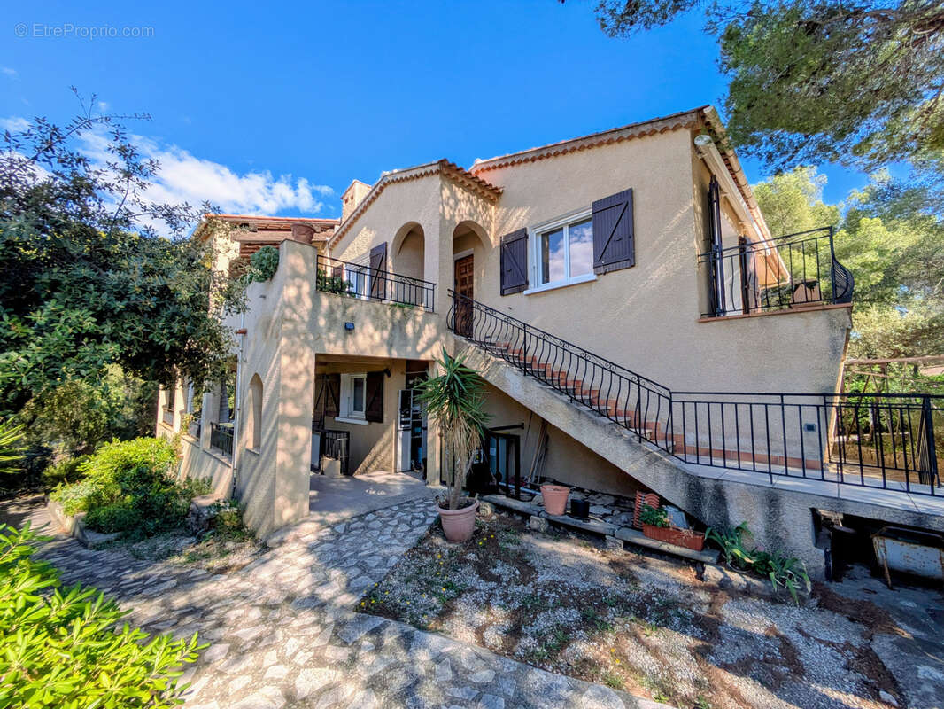 Maison à SIX-FOURS-LES-PLAGES