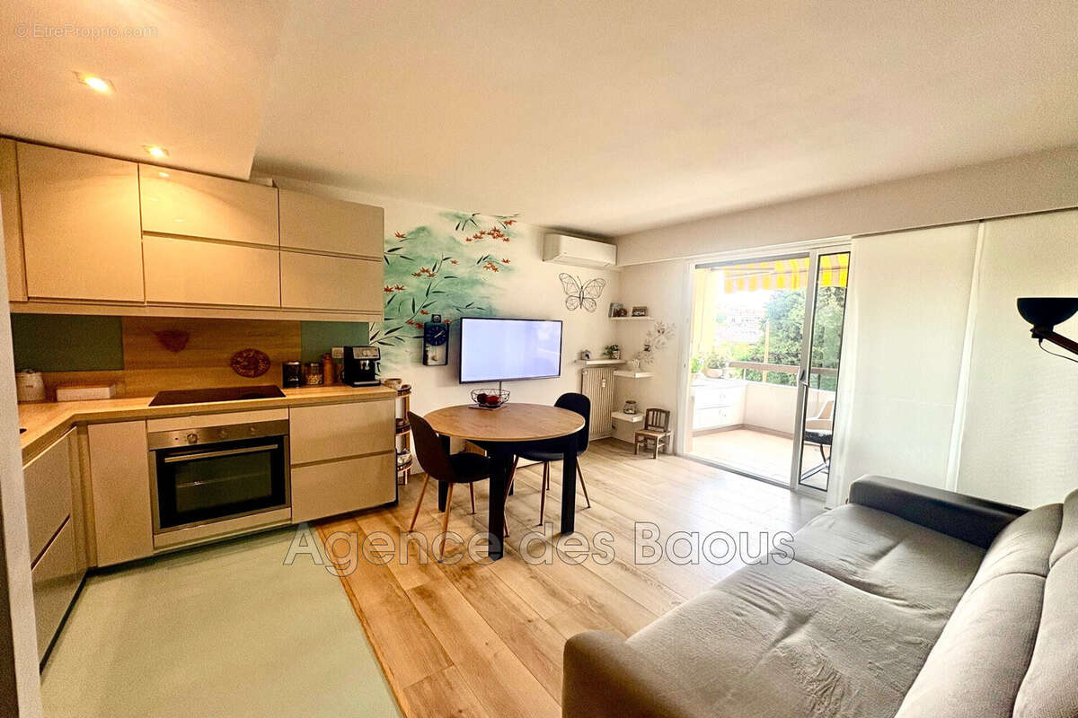 Appartement à VENCE