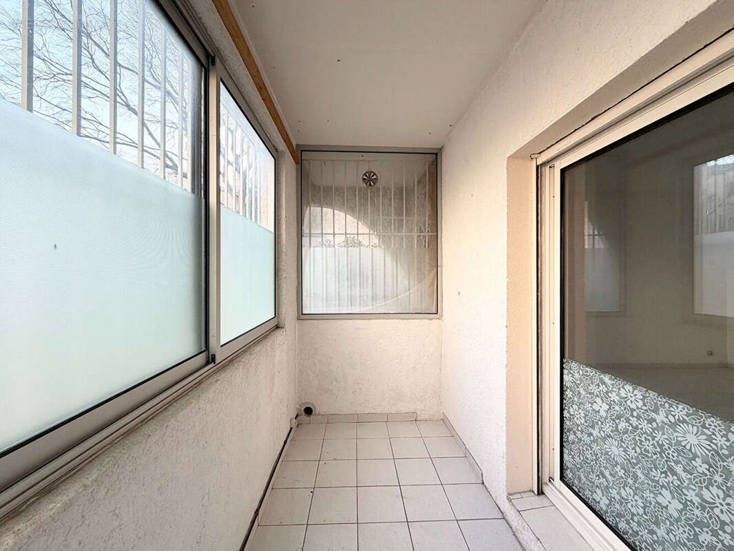 Local professionnel d'une surface de 89,15m2 - photo 8