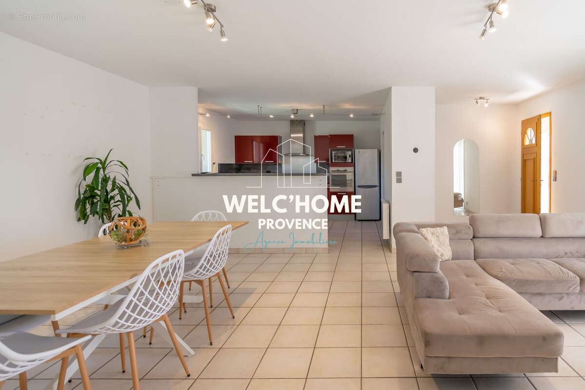 Maison à SAINT-JULIEN