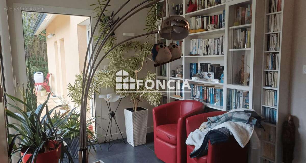 Maison à CHARTRES-DE-BRETAGNE