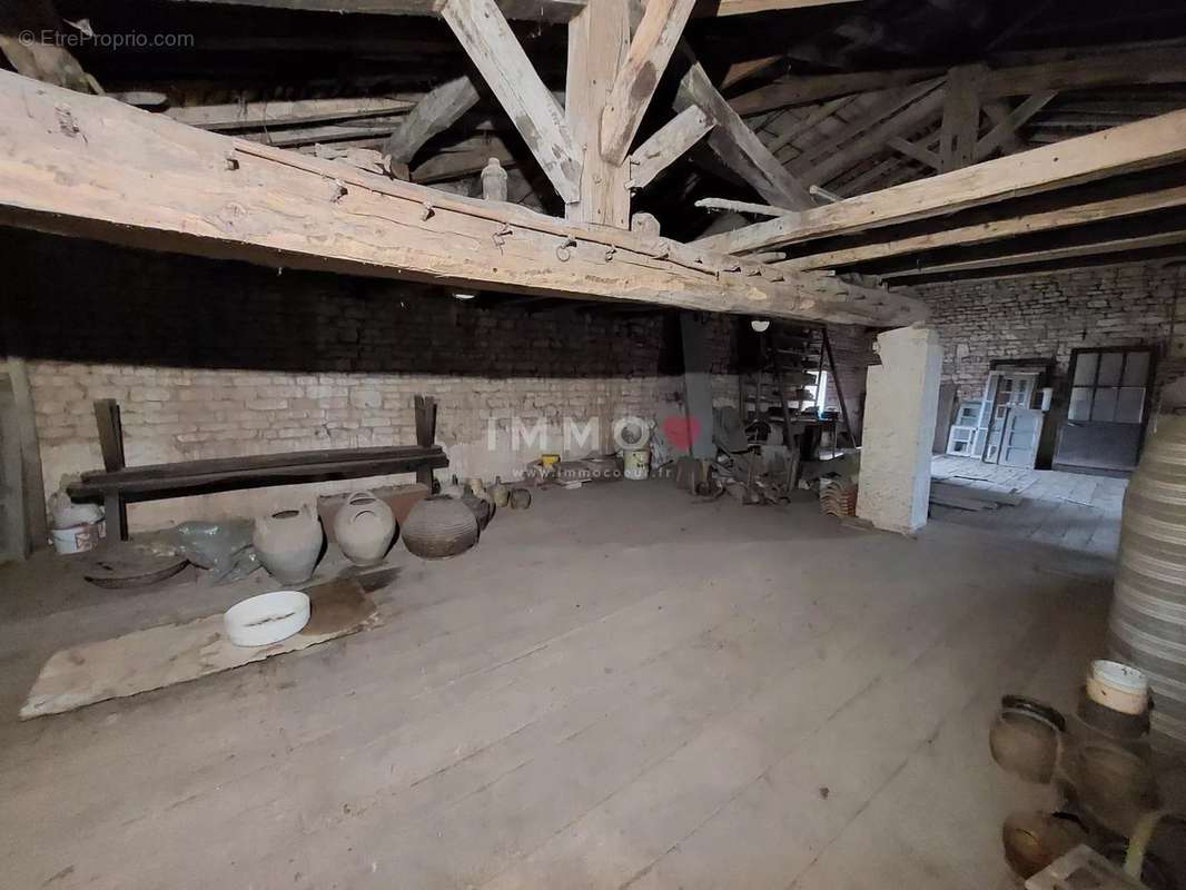 Maison à SAINTE-NEOMAYE