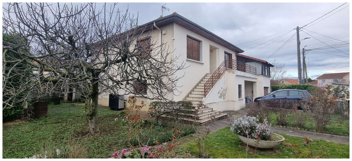 Maison à SAINT-PRIEST