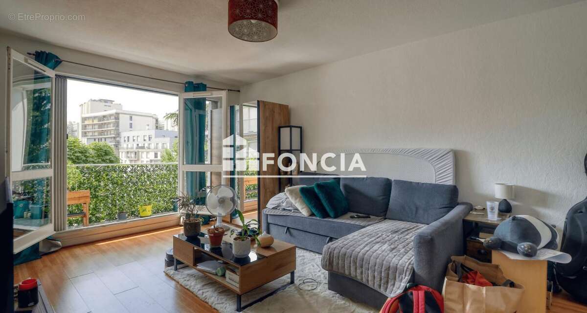 Appartement à IVRY-SUR-SEINE