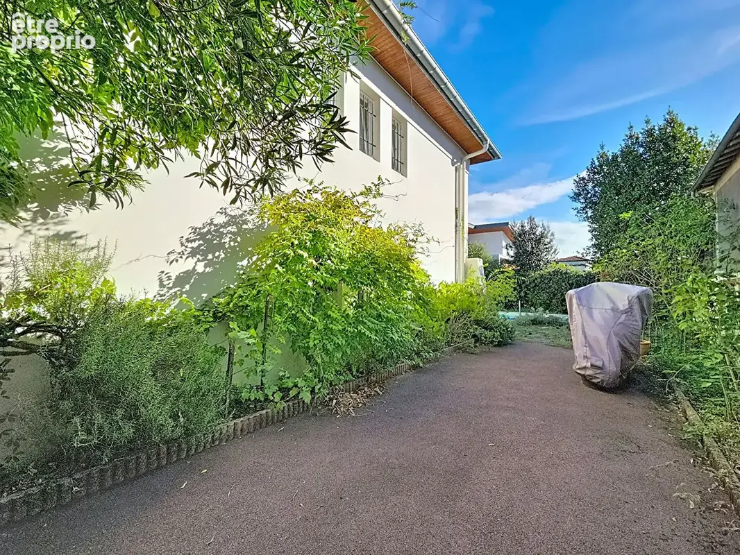 Maison rénovée à Pessac (Parc Razon) - photo 8