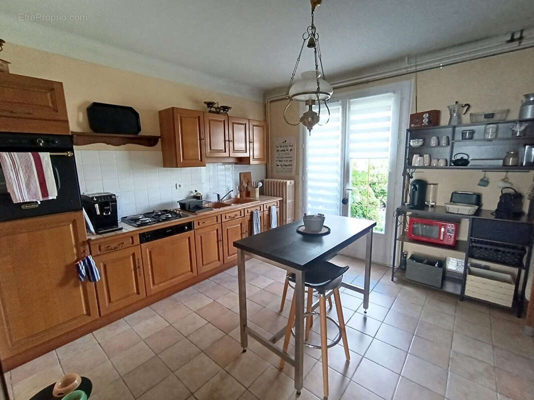 Maison à LA CHAPELLE-ACHARD