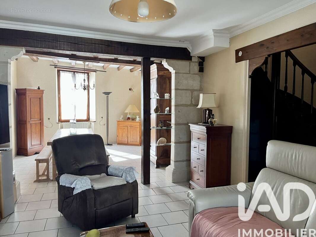 Photo 4 - Maison à JARZE