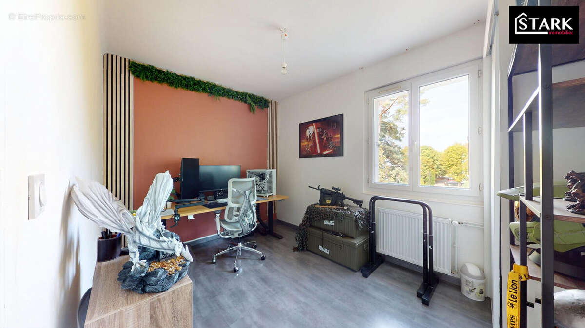 Appartement à GRAND-CHARMONT