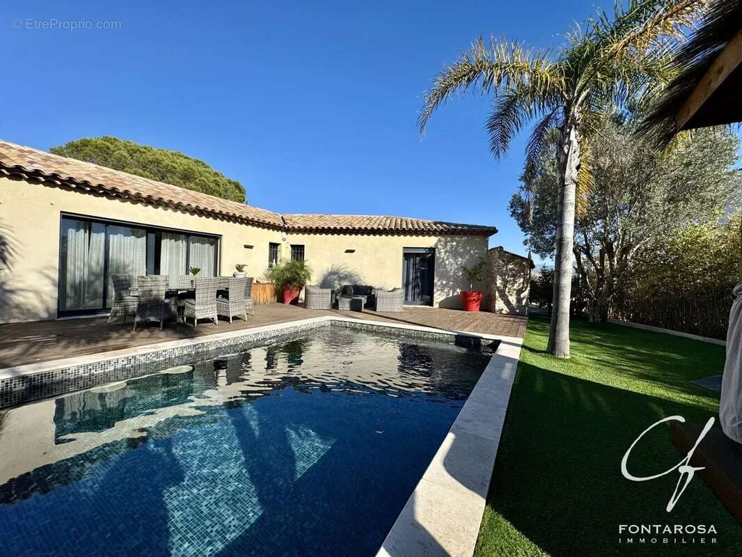 Maison à PUGET-SUR-ARGENS