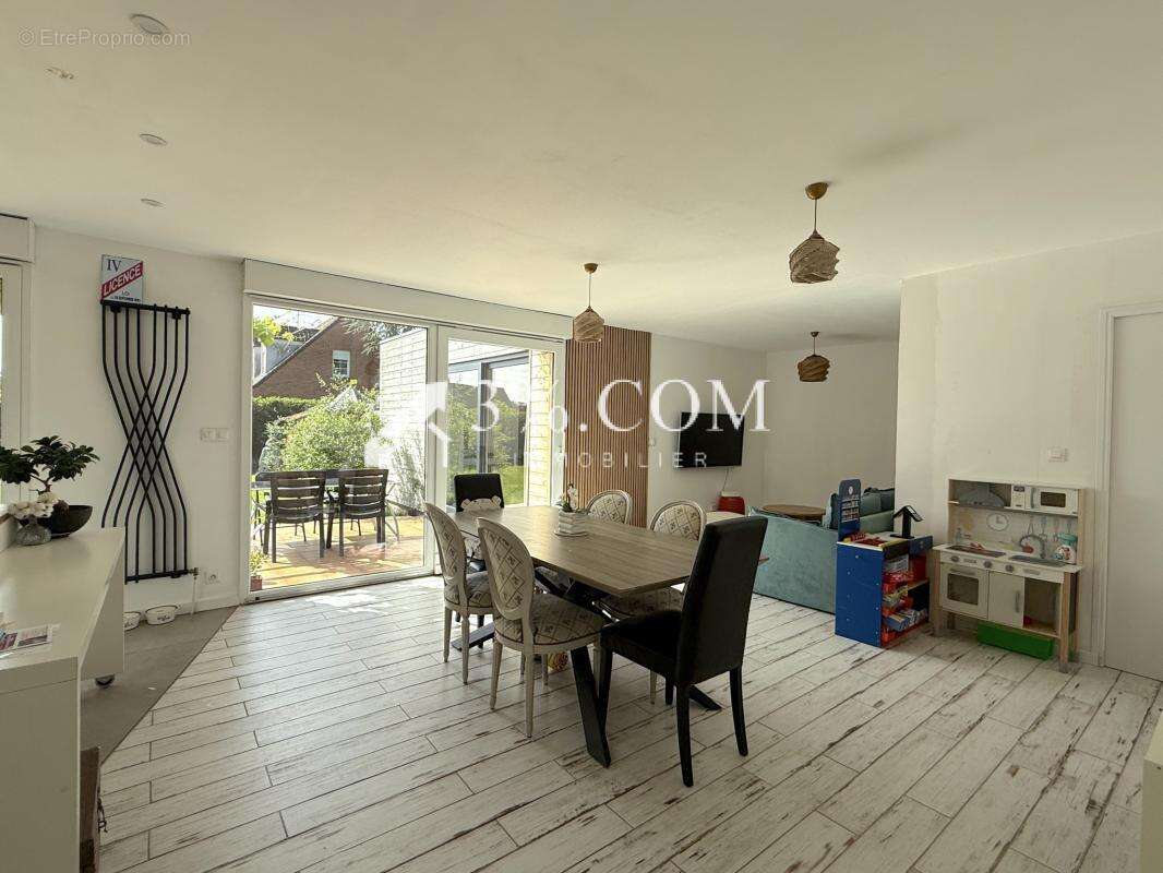 Plain pied de 92 m2 - 3 ch - garage - jardin de 250 m2 - photo 8