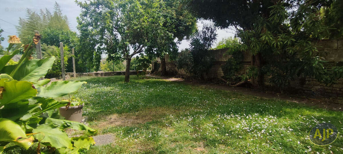 Maison à PONS
