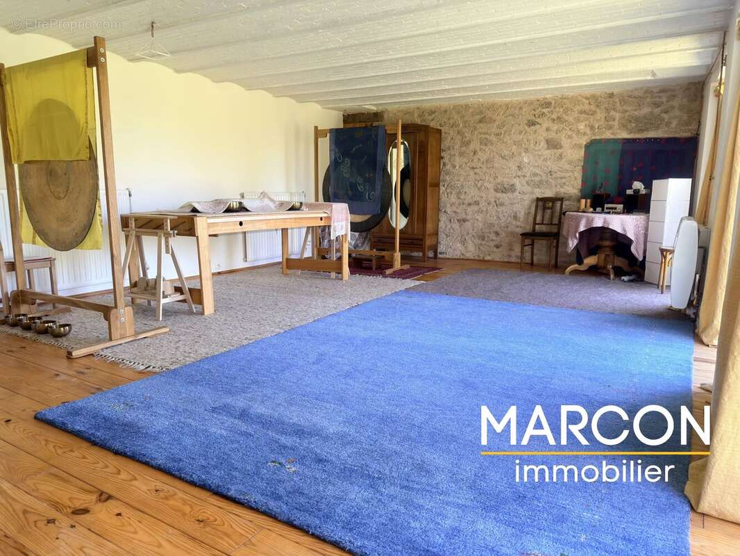 Maison à CHATELUS-MALVALEIX