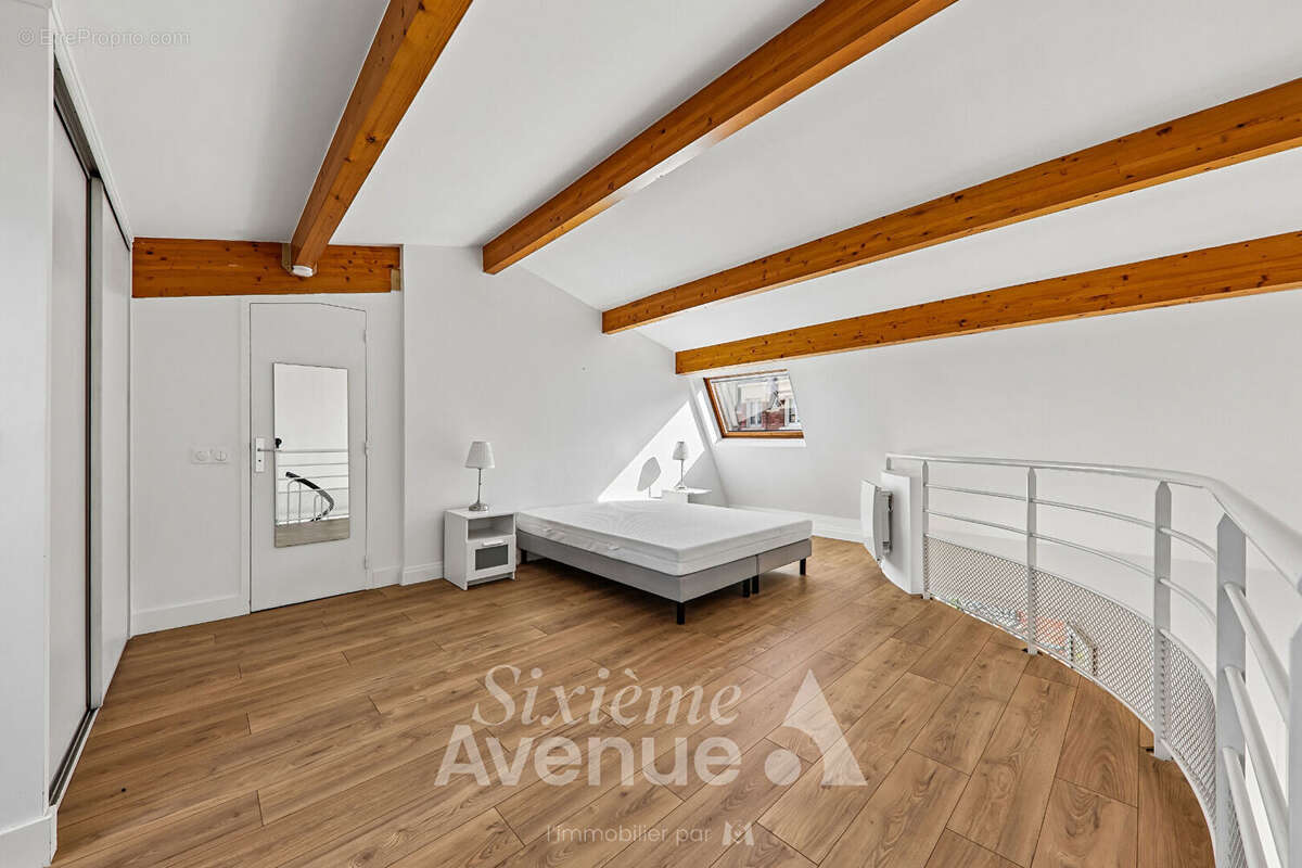 Appartement à PARIS-18E