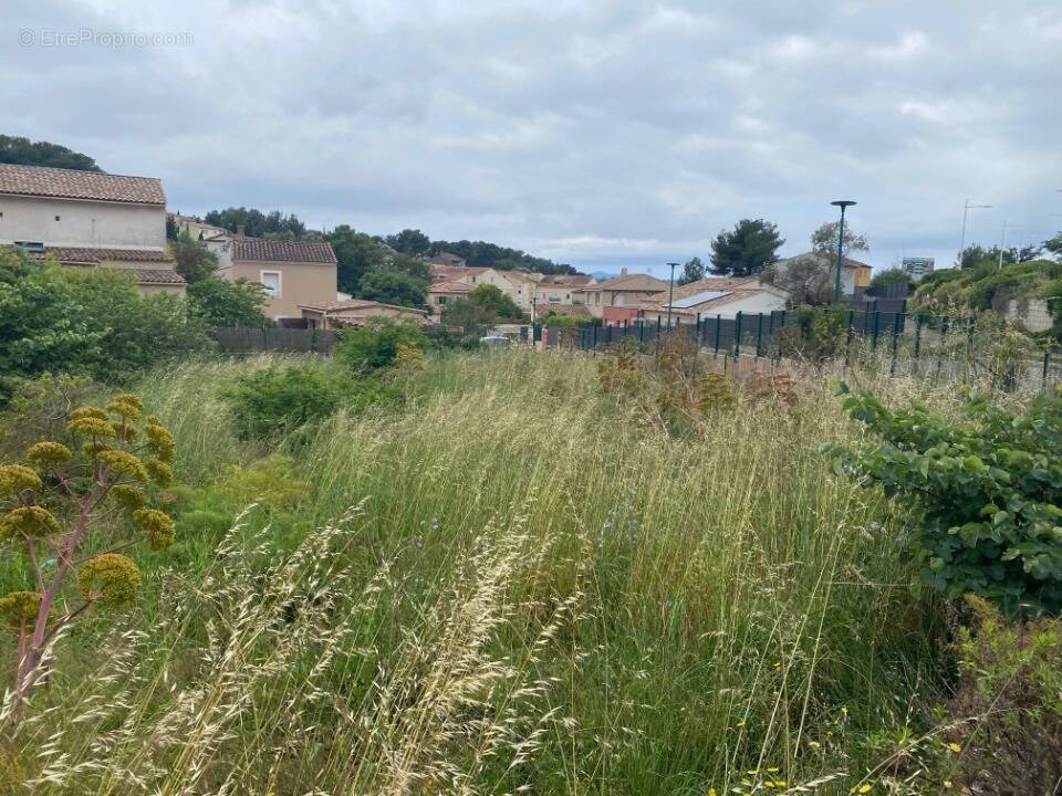 Terrain à LA GARDE