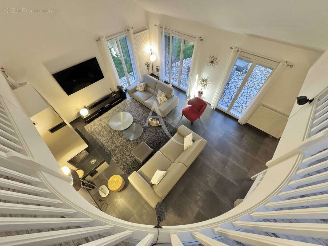 Maison à OZOIR-LA-FERRIERE