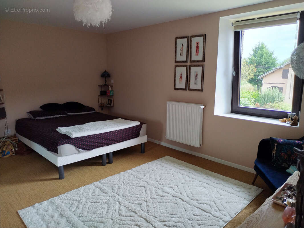 Maison à LA BATIE-DIVISIN