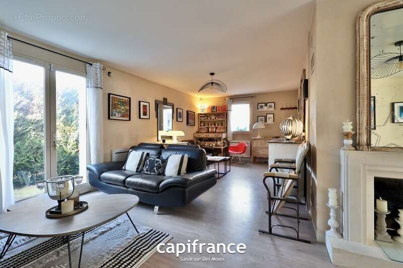 Maison à TASSIN-LA-DEMI-LUNE