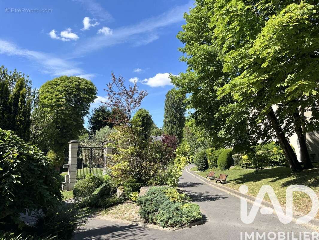 Photo 3 - Appartement à RUEIL-MALMAISON
