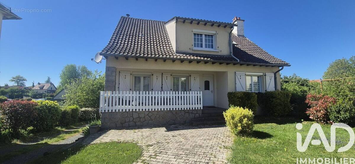 Photo 1 - Maison à LAFEUILLADE-EN-VEZIE