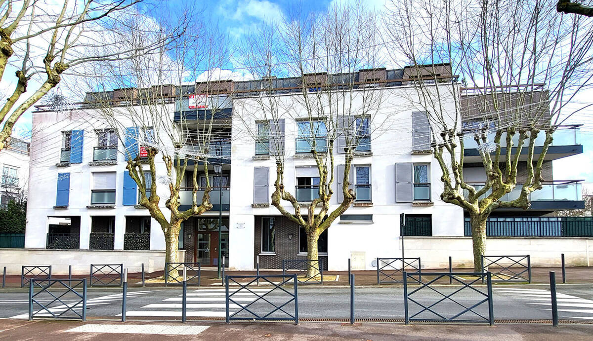 Appartement à LES CLAYES-SOUS-BOIS