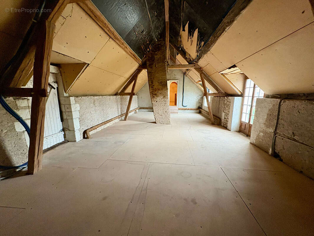 Charmante maison de caractère avec dépendances. - photo 13