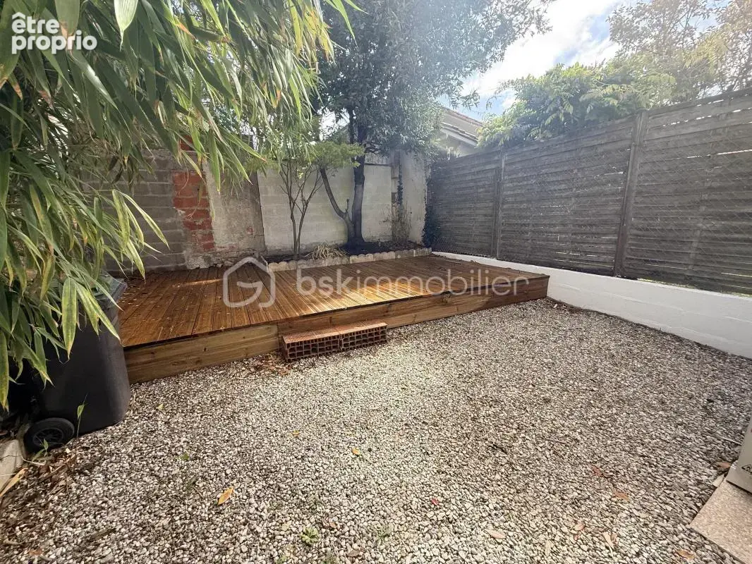 ROYAN centre-ville - studio rénové à neuf avec jardin privatif - photo 8
