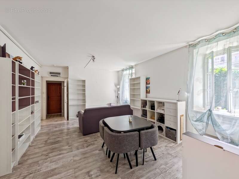 Appartement à EVIAN-LES-BAINS